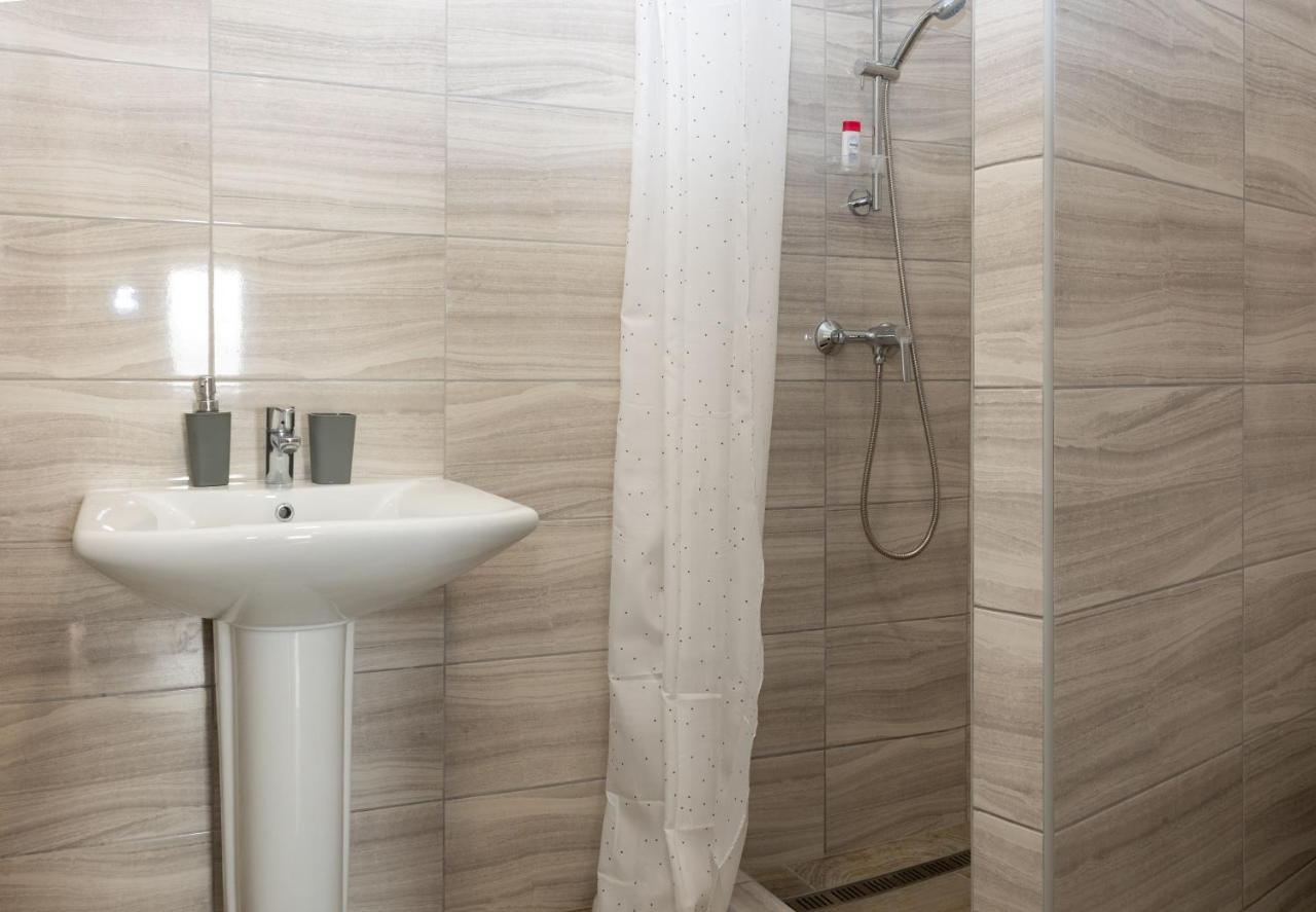 Takacs Pince Apartman Hajos Экстерьер фото